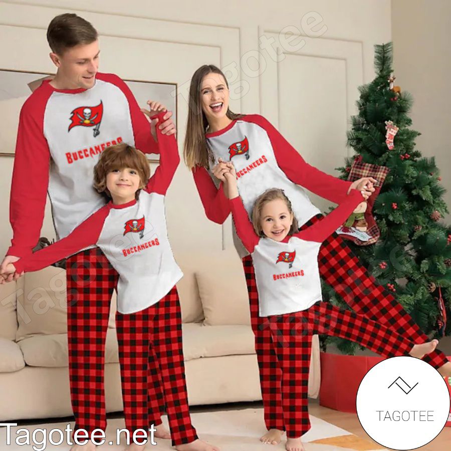 Tampa Bay Buccaneers NFL Buffalo Plaid Pajamas Set