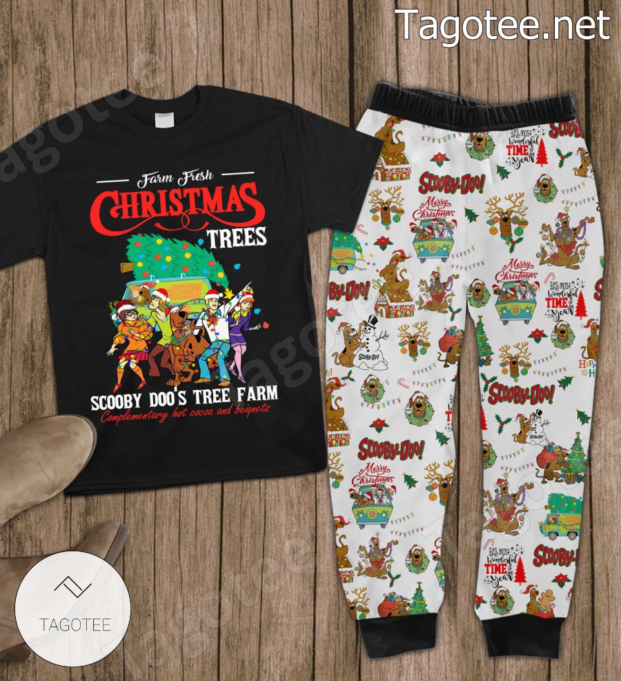 Farm Fresh Christmas Trees Scooby Doo's Tree Farm Pajamas Set