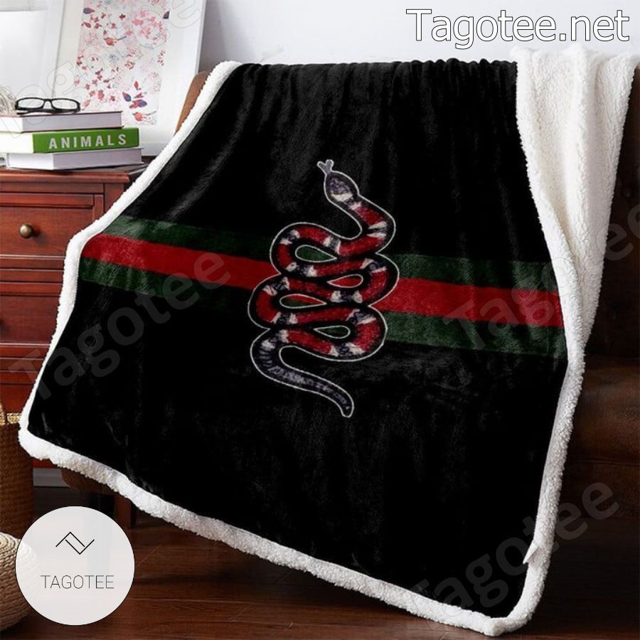 Gucci Snake On Stripe Black Blanket