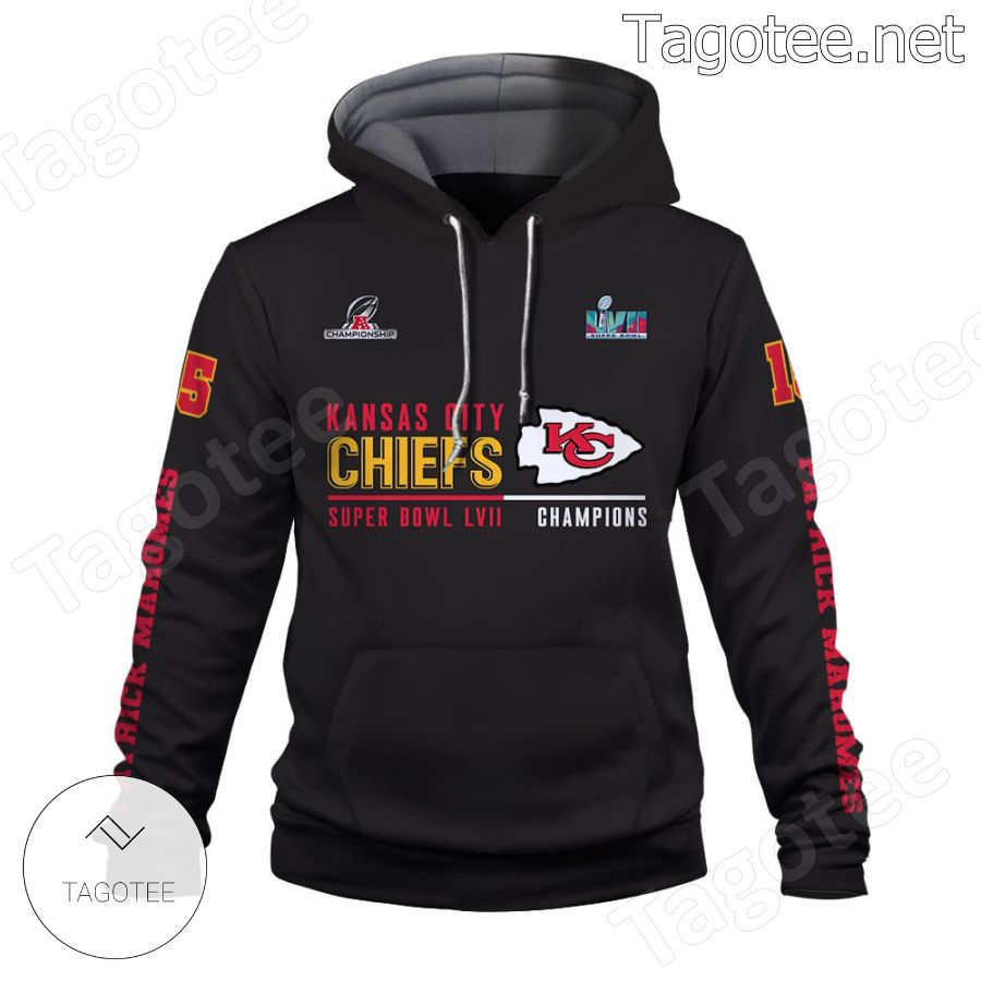 Patrick Mahomes Run It Back Defend The Kingdom Kansas City Chiefs Fan NFL Hoodie a