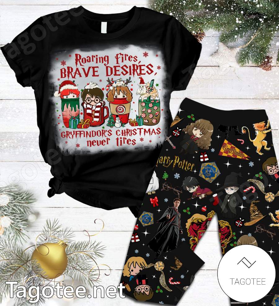 Harry Potter Roaring Fires Brave Desires Gryffindor's Christmas Never Tires Pajamas Set